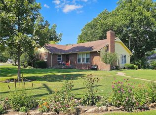 641 W 1st Ave, Garnett, KS 66032