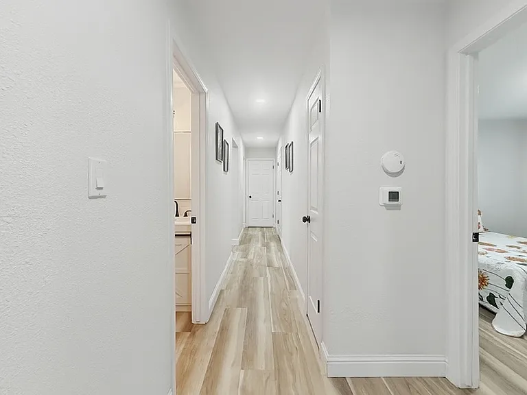 139 Glacier Ct — Photo 12