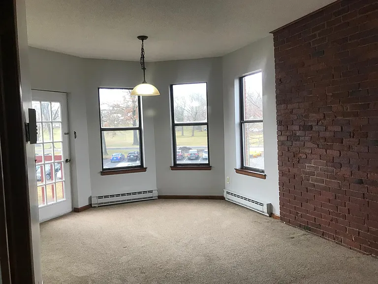 288 Maple Ave #3C — Photo 3