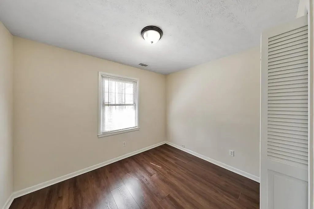 3 bed, 1610 sqft, $2,200 — Photo 4
