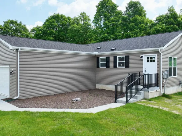 4419 Maple Leaf Trl, Flint, MI 48506