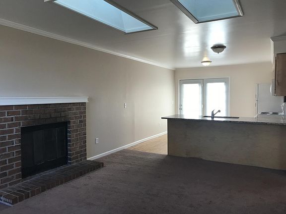 5th image of 728 Peachtree Pl