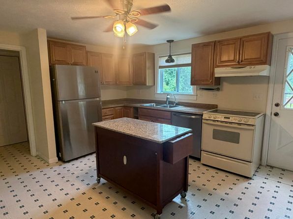26 Twist Hill Rd APT D