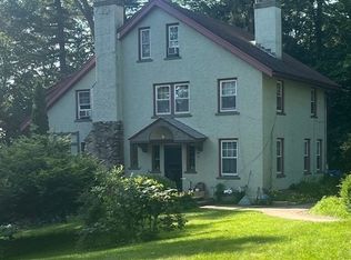 50 Mount Pleasant St, Amherst, MA 01002