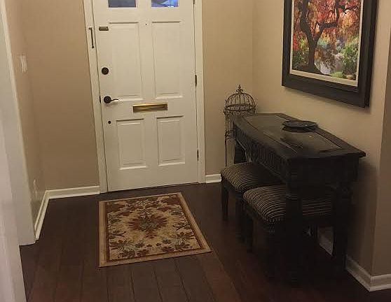 2nd image of 4807 Alamo Dr