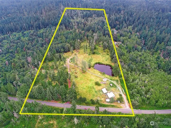 252 W Mountain View Road, Camano Island, WA 98282