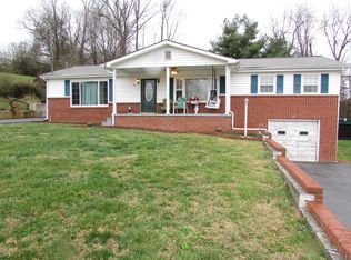 627 S Roan St, Elizabethton, TN 37643