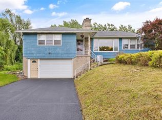 5756 E Seneca Tpke, Jamesville, NY 13078