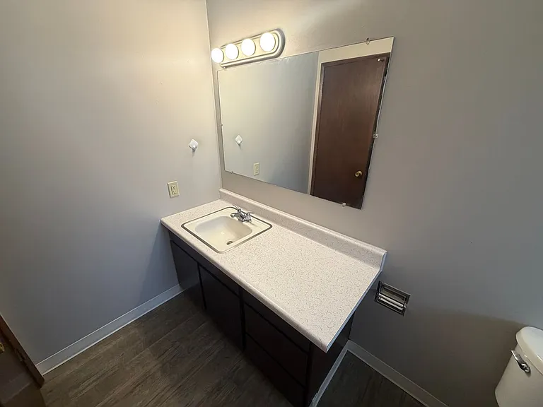 Eagles Landing Apartments — Photo 43