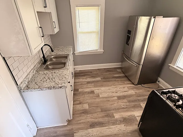10111 Born Ave #1 — Photo 7