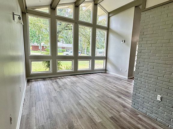 2nd image of 3456 Lanell Ln