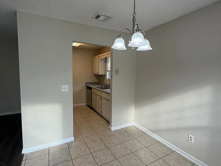 23 Talbot Ct — Photo 15