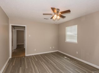 1576 Skyline Dr, North Little Rock, AR 72116