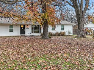 1588 S Curtis Ave, Pea Ridge, AR 72751