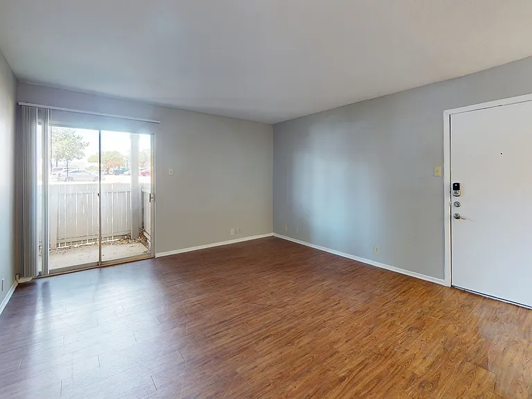 Addison Apartments at the Park — Photo 98