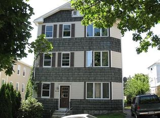 2 Village St, Worcester, MA 01604