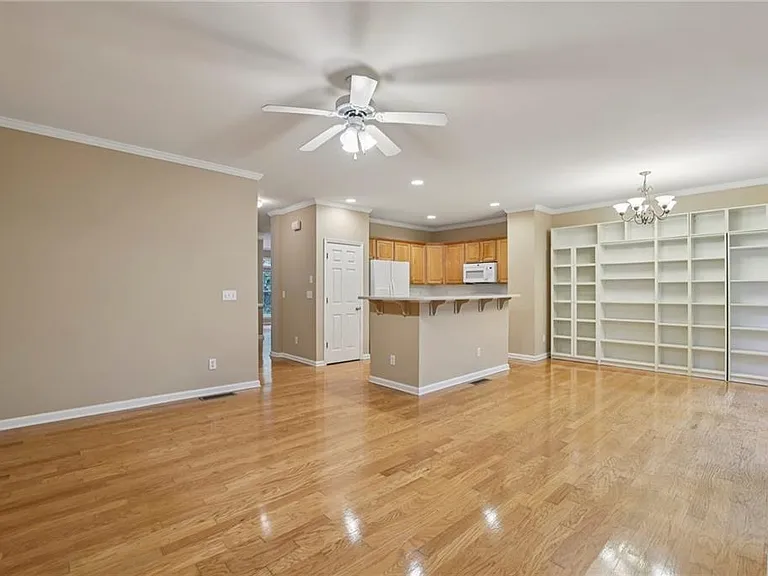 3128 Mercer University Dr — Photo 17