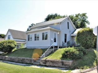 123 N 9th St, Missouri Valley, IA 51555