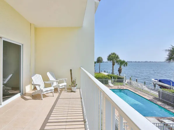 9929 Manatee Ave W, Bradenton, FL 34209