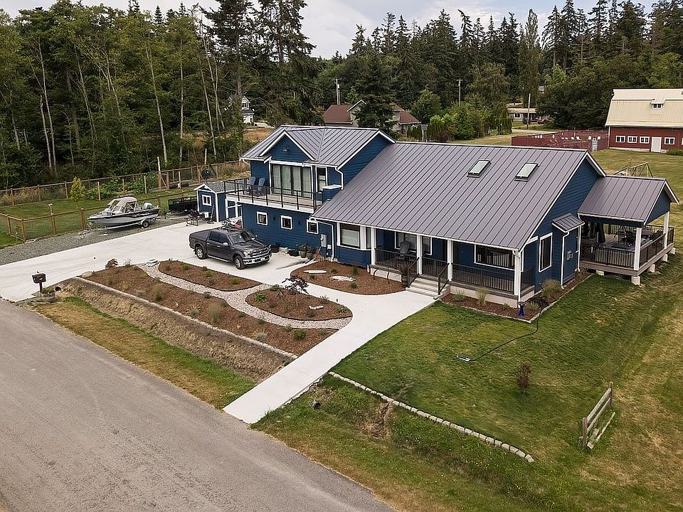 1st image of 2015 Pinecrest