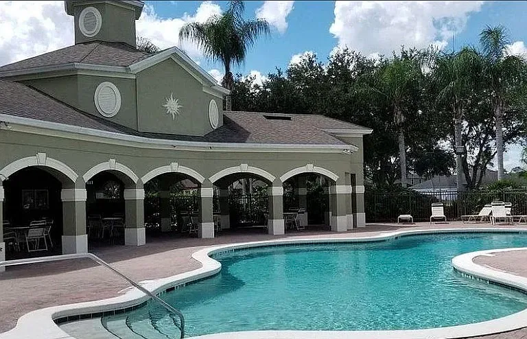 9805 Portofino Dr — Photo 21
