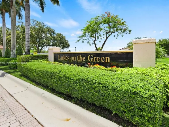 19291 NW 90th Ct, Hialeah, FL 33018