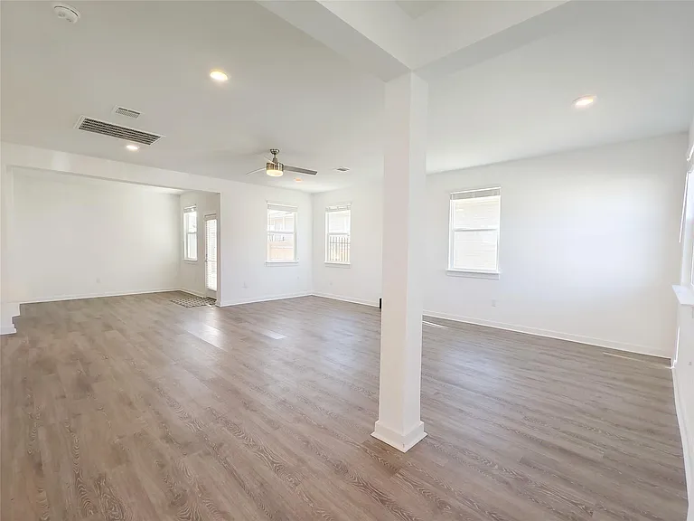 7417 Sagira Path — Photo 8