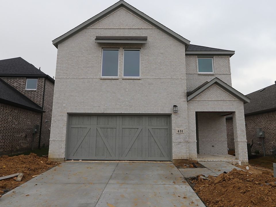 1st image of 431 Cherry Laurel Dr