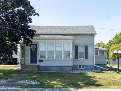 107 S 5th Ave, Mendota, IL, 61342
