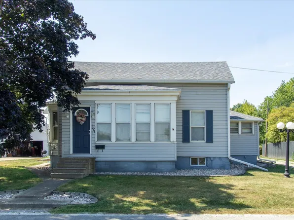 107 S 5th Ave, Mendota, IL 61342