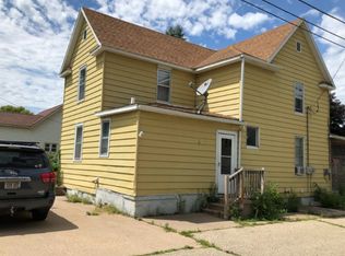 308 E Iowa St, Prairie Du Chien, WI 53821