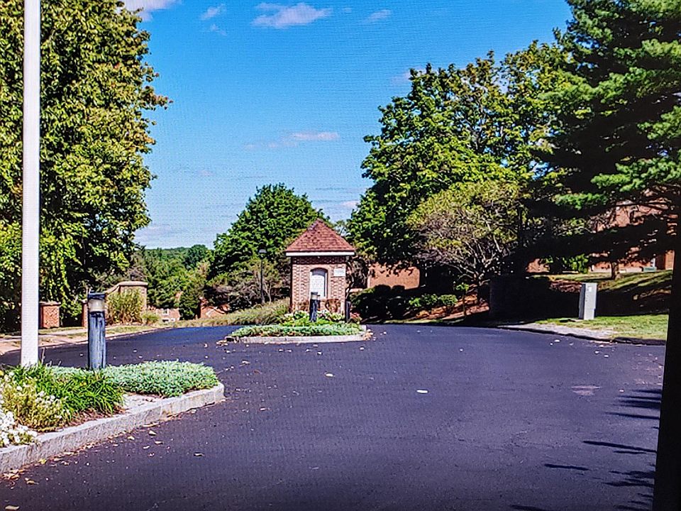 Entrance to property