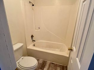 7301 Zuni Rd SE APT R, Albuquerque, NM 87108