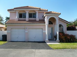 660 NW 124th Pl, Miami, FL 33182