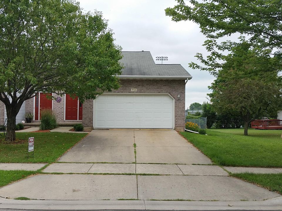 1st image of 755 Mollies Way