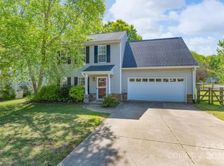 12604 Cardinal Point Rd, Charlotte, NC 28269