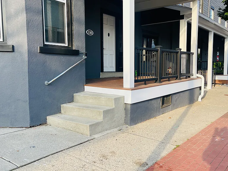 110 E Main St #2A — Photo 27