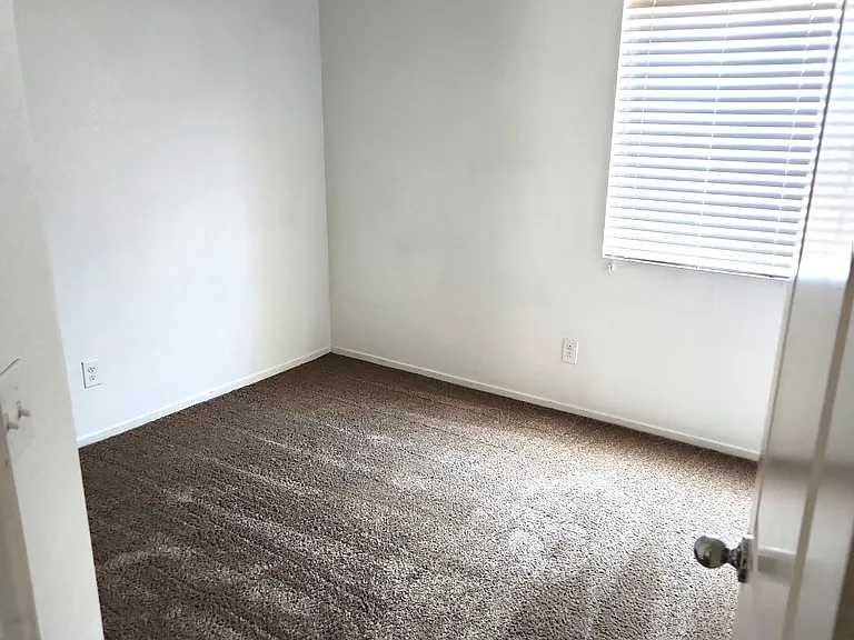 4141 Chamisa Cove St — Photo 44