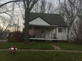 403 Tecumseh St, Clawson, MI 48017