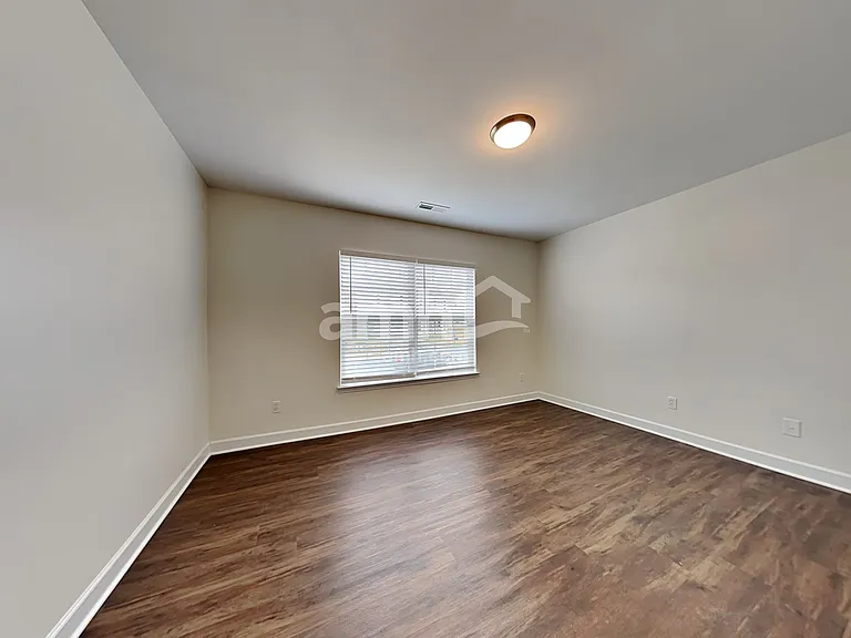 921 Sundance Dr — Photo 22