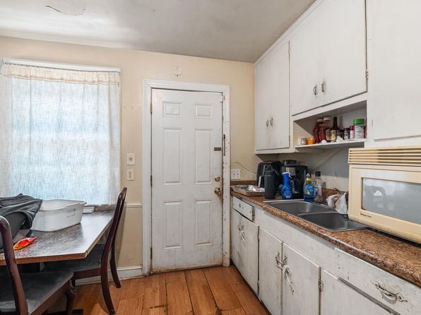 columbia-south-carolina-370661572 picture