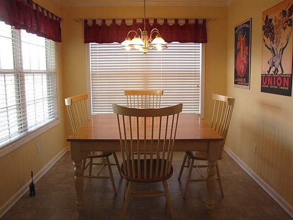 5th image of 1318 Wintercress Ct