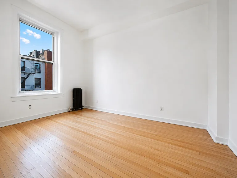 162 Montague St #1C — Photo 5