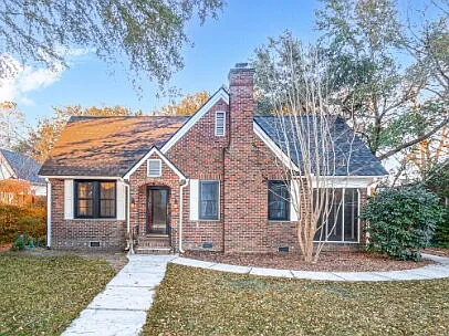 19 W Charlotte Ave