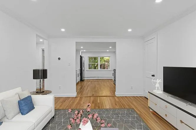 53 Aldrich Rd #A — Photo 6