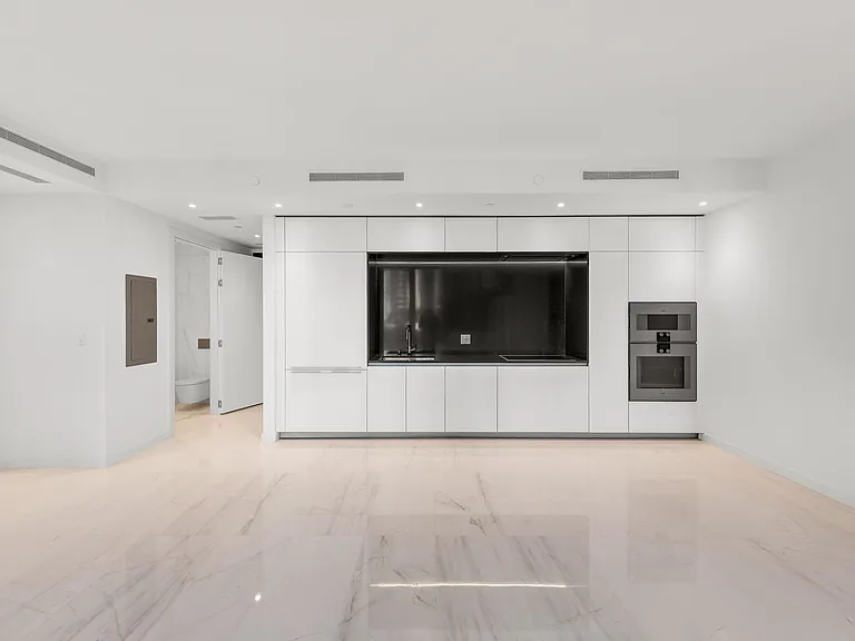 300 Biscayne Boulevard Way #1508 — Photo 4