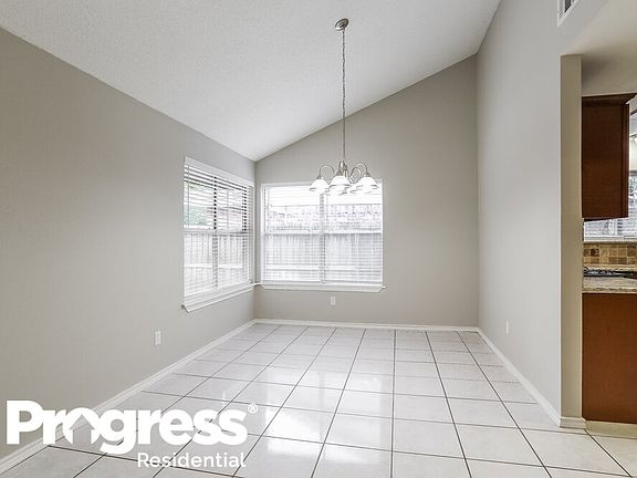 5th image of 5234 Pine Cliff Dr
