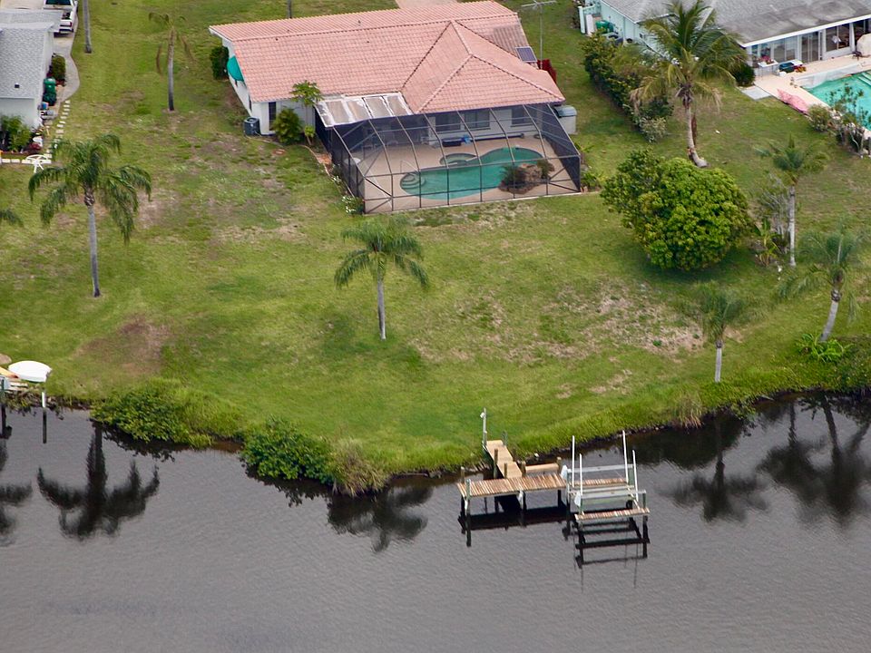 1st image of 1075 SE Coral Reef Street