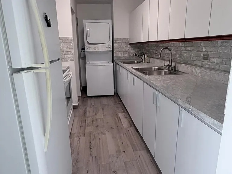 40 Calle 10 #12C — Photo 2