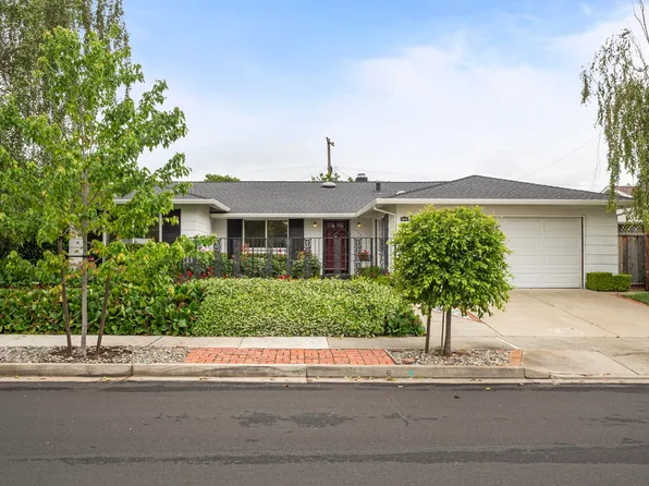 10191 Vicksburg Dr, Cupertino, CA 95014